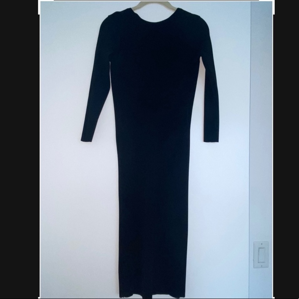 Zara Knit Backless V shape Tie cutout Knee length dress elegant S shape wear